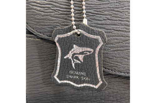 皮革製品の2WAYバッグ