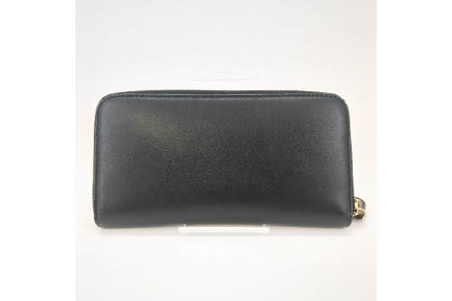 ラウンドファスナーのBVLGARI（ブルガリ）