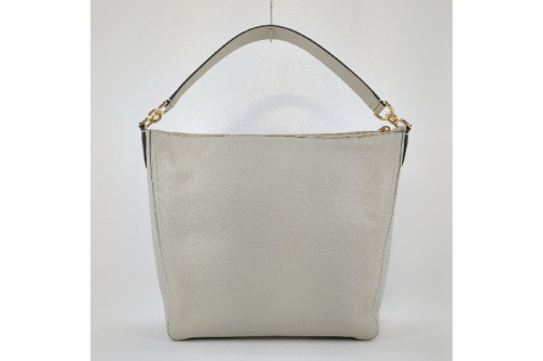 ショルダーバッグのFURLA（フルラ）