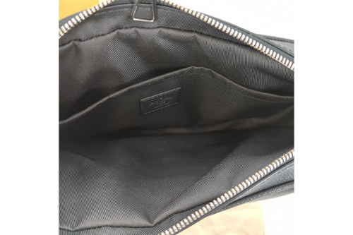 M30233　アウトドアメッセンジャーPMのタイガ/モノグラムエクリプス