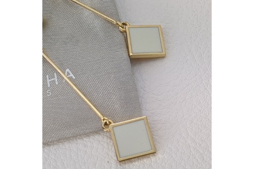 テリアモチーフのアクセサリー