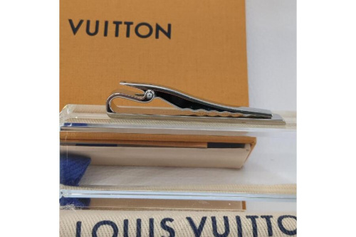 ネクタイのルイ・ ヴィトン（LOUIS VUITTON）