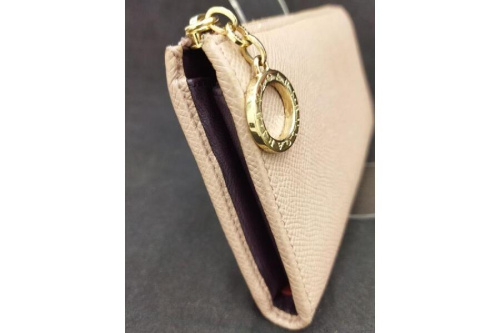 長財布のブルガリ（BVLGARI）