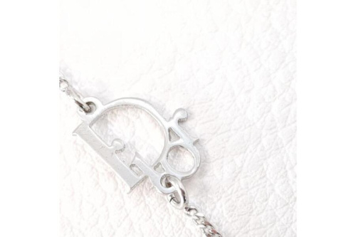 ブレスレットのディオール（DIOR）