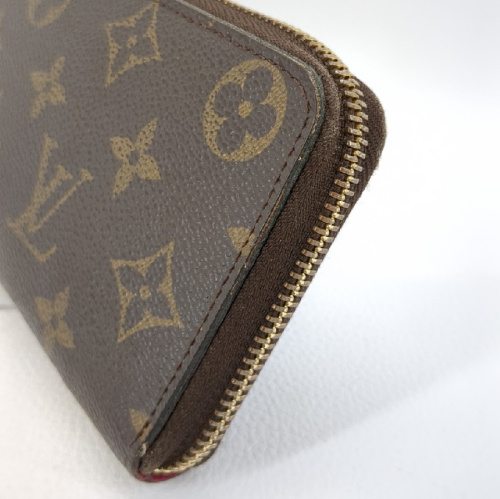 長財布のルイ・ ヴィトン（LOUIS VUITTON）