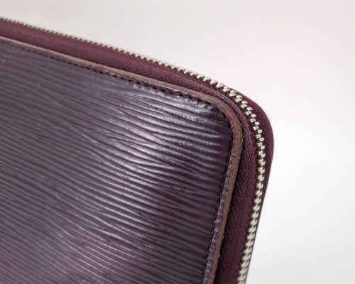 長財布のルイ・ ヴィトン（LOUIS VUITTON）