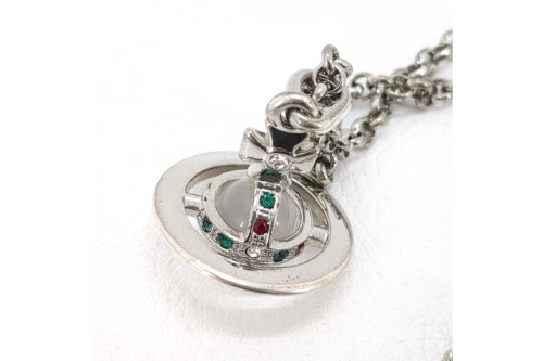 ネックレスのヴィヴィアンウエストウッド　Vivienne Westwood