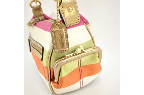 バッグのコーチ（COACH）