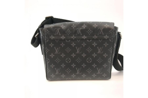 ショルダーバッグのルイ・ ヴィトン(LOUIS VUITTON)