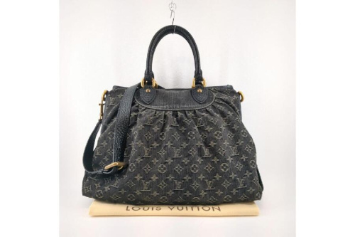 バッグのショルダーバッグ