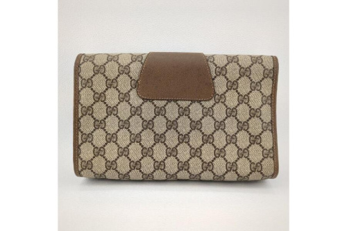 セカンドバッグのグッチ（GUCCI）