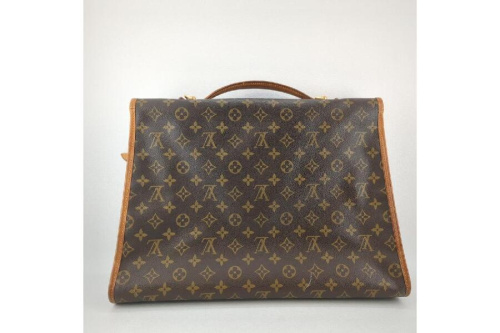 ショルダーバッグのルイ・ ヴィトン（LOUIS VUITTON）