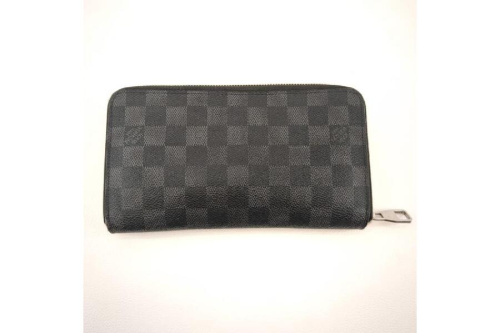 長財布のルイ・ ヴィトン(LOUIS VUITTON)