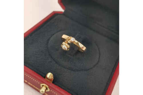 ジュエリーのリング