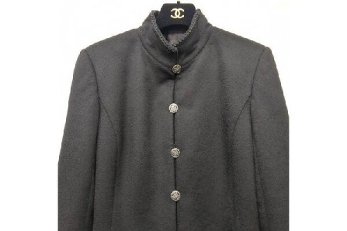 コートのシャネル(CHANEL)