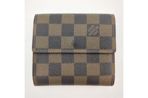 3つ折り財布のルイ・ ヴィトン（LOUIS VUITTON）