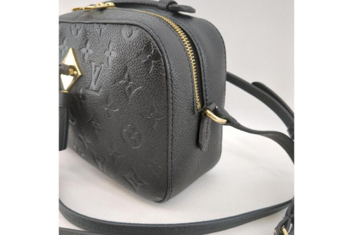 ショルダーバッグのルイ・ ヴィトン(LOUIS VUITTON)