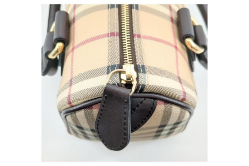 バーバリー（Burberry）のハンドバッグ