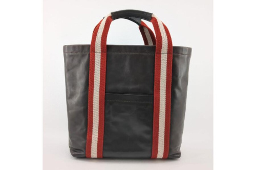 バッグのトートバッグ
