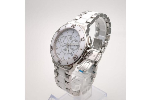 腕時計のタグ・ホイヤー(TAG HEUER)