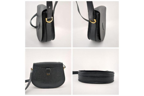 ショルダーバッグのカルティエ（Cartier）