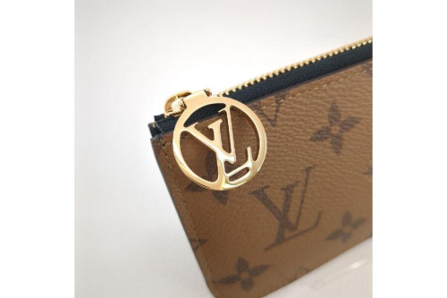 カードケースのルト カルト・ロミー