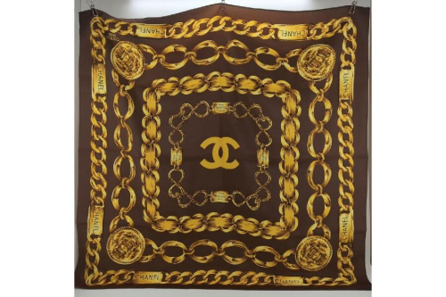 ファッション小物のスカーフ