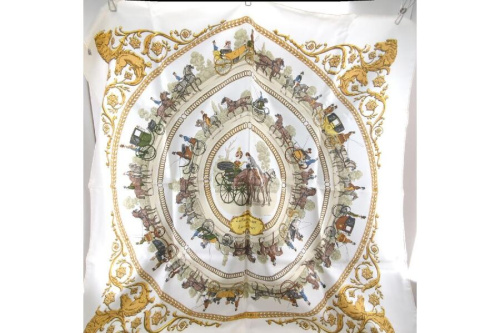 ファッション小物のスカーフ