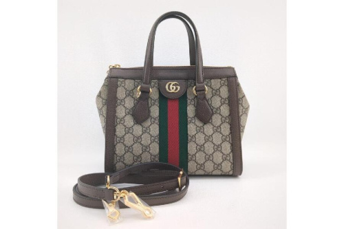 バッグのトートバッグ