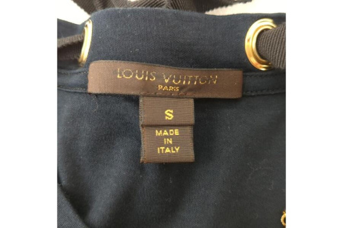 ルイ・ ヴィトン（LOUIS VUITTON）のチャームTシャツ