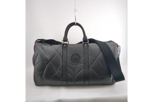 バッグのボストンバッグ