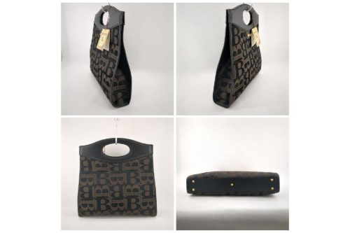 ハンドバッグのバーバリー（Burberry）