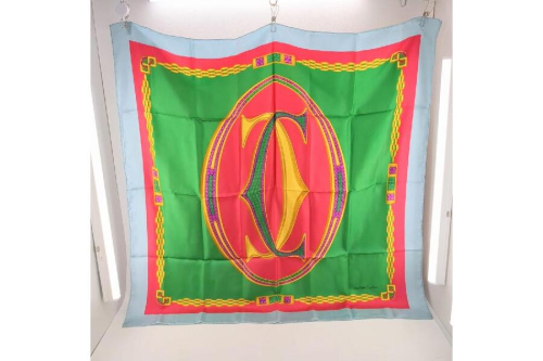 ファッション小物のスカーフ