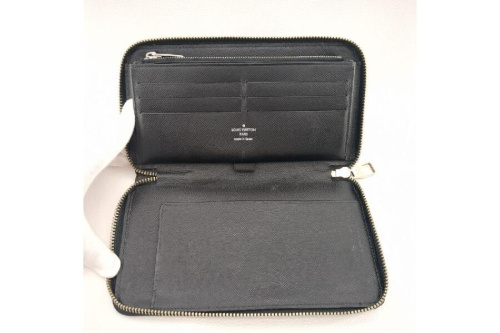 ダミエグラフィット