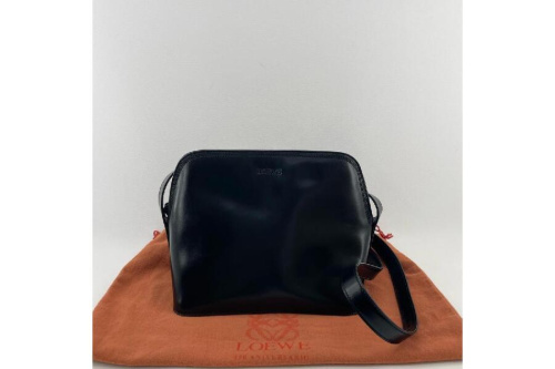 バッグのショルダーバッグ