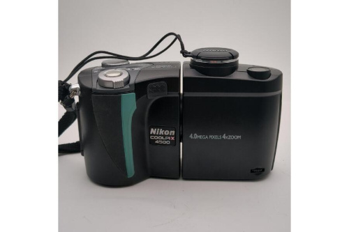 NIKONのCOOLPIX