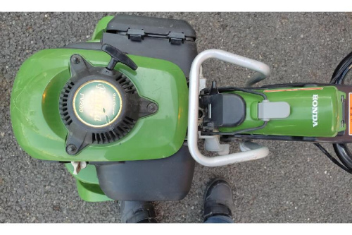 農耕具の耕運機