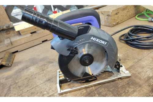 工具のHiKOKI