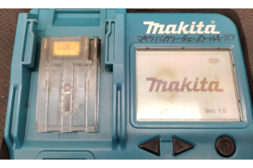 バッテリーのチェッカー