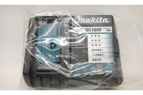 バッテリーの充電器