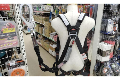 墜落制止用器具のハーネス