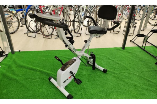 中古フィットネス用品のエクササイズ