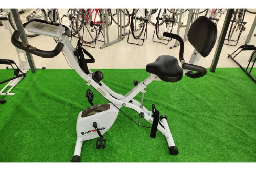 エクササイズのフィットネスバイク