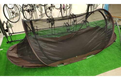 中古キャンプ用品のテント