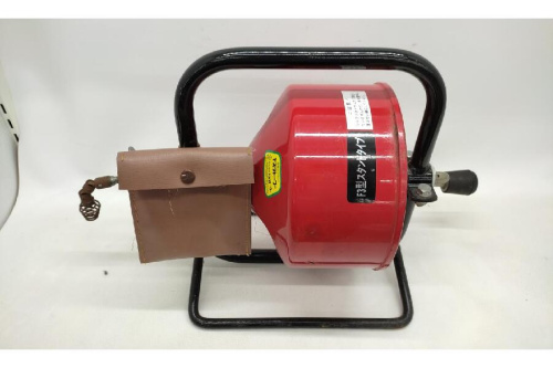 中古工具の手動式排水管掃除機