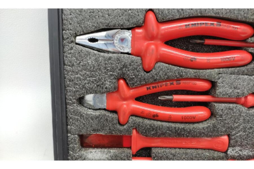 クニペックスの職人御用達の店