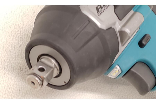 電動工具のインパクトレンチ