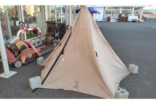 中古キャンプ用品のテント