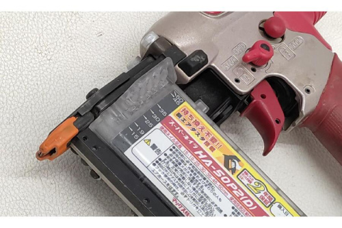 エア工具のピンネイラ