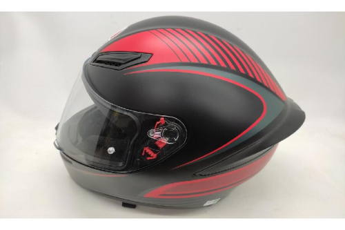 ヘルメットのフルフェイス